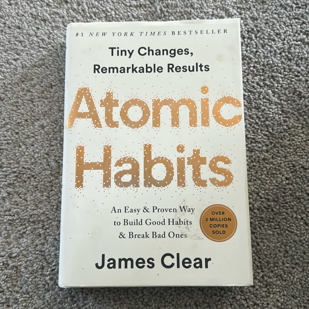 Hardcover Atomic Habits by James Clear book